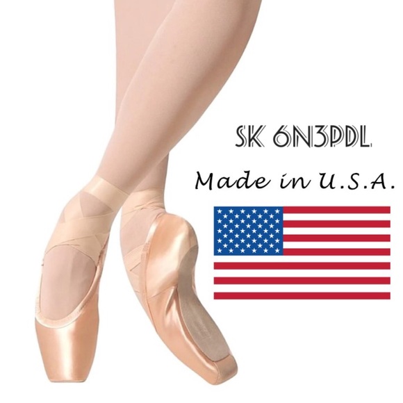 Gaynor Minden Pointe Shoes - Picture 1 of 1